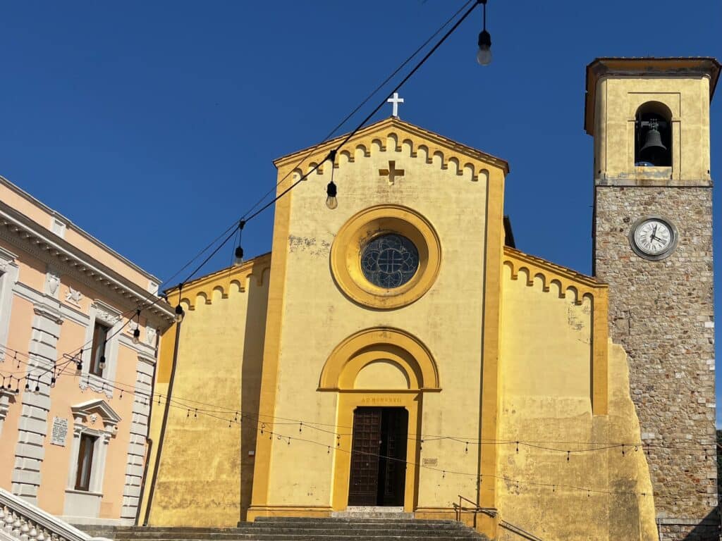 Die alte Chiesa di San Giuliano in der Stadt Gavorrano.