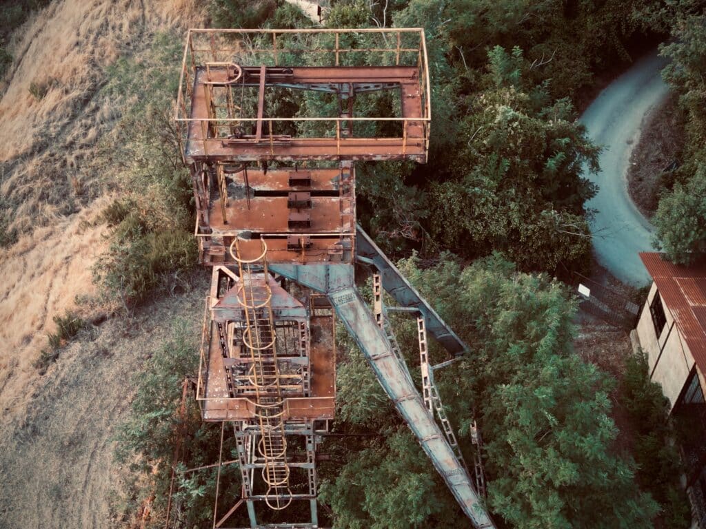 A little Wild West atmosphere - the abandoned winding tower on the neighboring property  